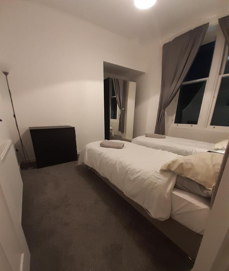 Apartamento Carvetii - Edward House A - 2 Dbl Bed 1St Floor Flat Dunfermline Exterior foto